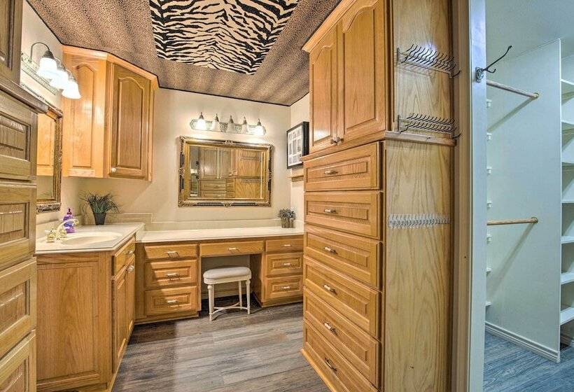 Cozy Family Home W/ Fire Pit, 4 Mi To Lake Fork