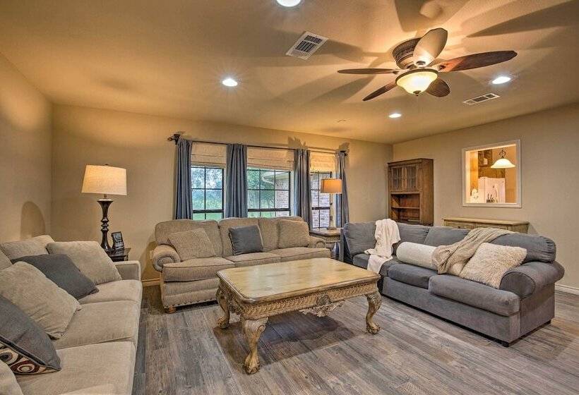 Cozy Family Home W/ Fire Pit, 4 Mi To Lake Fork