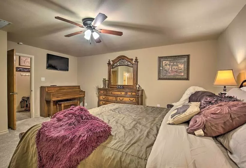 Cozy Family Home W/ Fire Pit, 4 Mi To Lake Fork