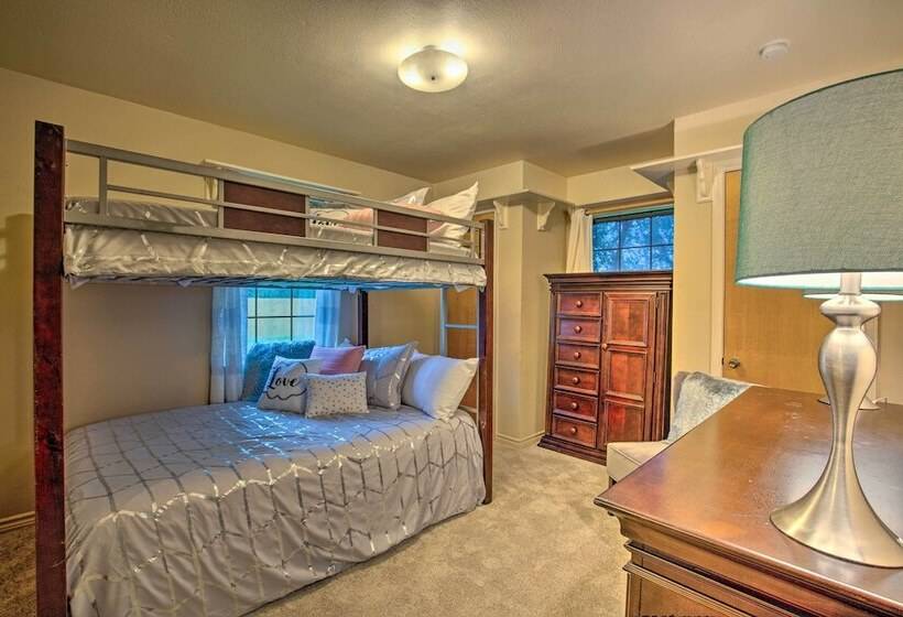 Cozy Family Home W/ Fire Pit, 4 Mi To Lake Fork