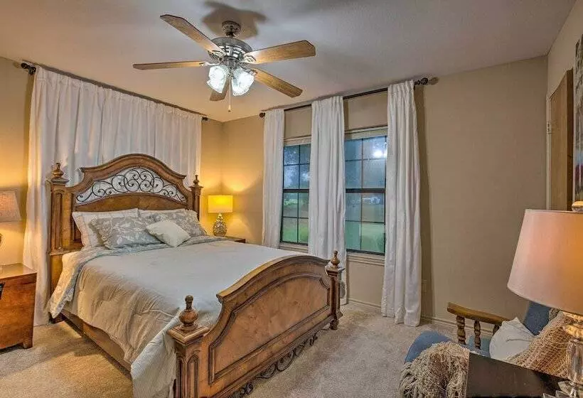 Cozy Family Home W/ Fire Pit, 4 Mi To Lake Fork