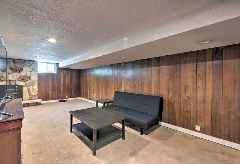 Cozy Salt Lake City Home: Hike, Ski & Explore!