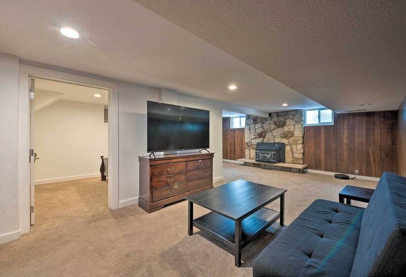 Cozy Salt Lake City Home: Hike, Ski & Explore!