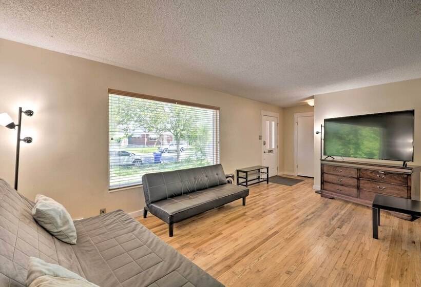 Cozy Salt Lake City Home: Hike, Ski & Explore!