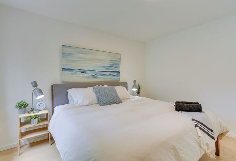 Cozy Swan Lake Apt W/ Grill + Private Yard