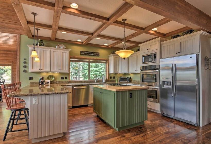 Duck Creek Village Chalet W/ Fire Pit & Decks