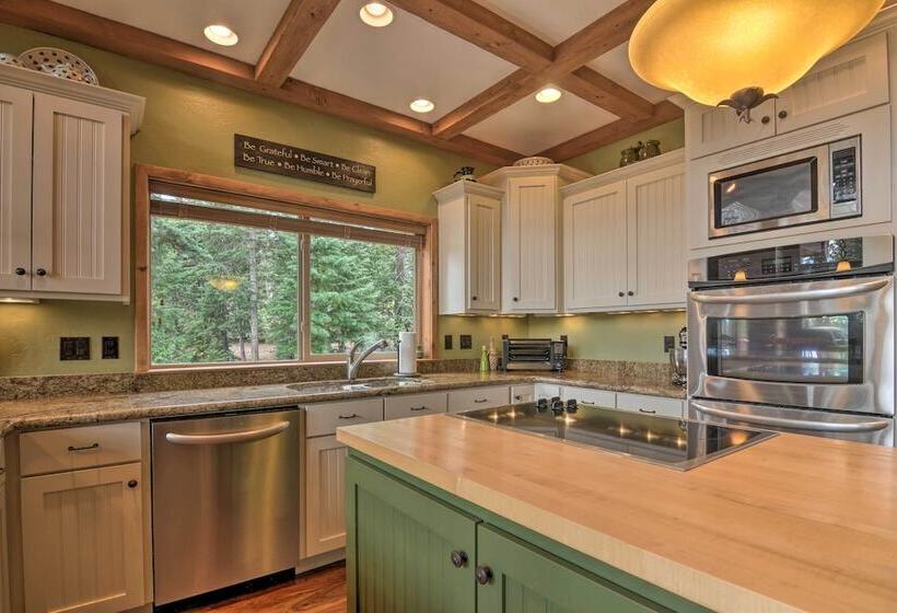 Duck Creek Village Chalet W/ Fire Pit & Decks