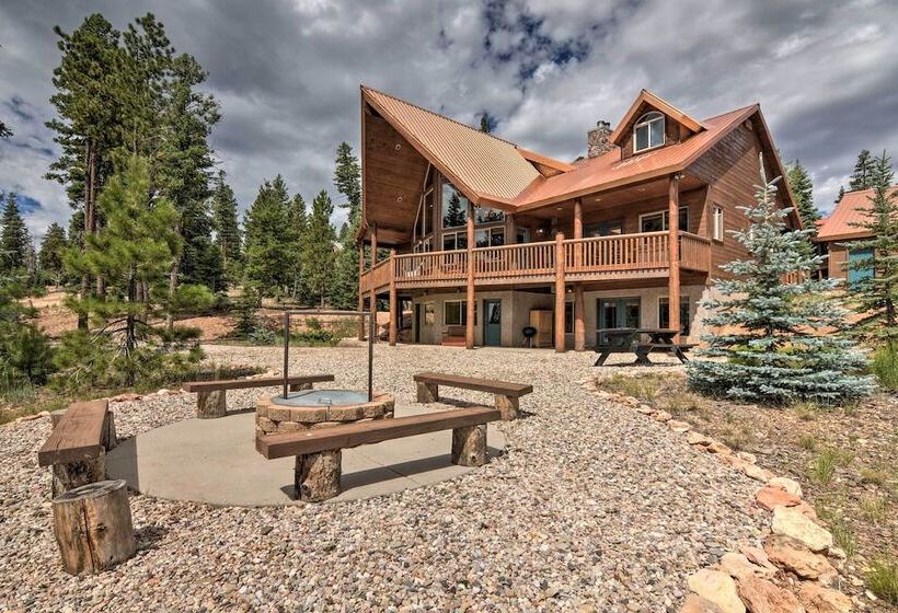 Duck Creek Village Chalet W/ Fire Pit & Decks