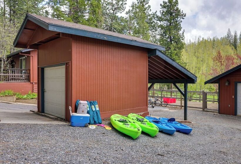 Furnished Deck & Nat L Forest Views: Arnold Cabin