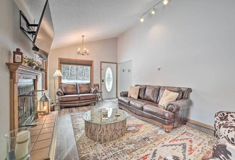 Harbor Springs Home: 1 Mi To Nubs Nob Ski Resort