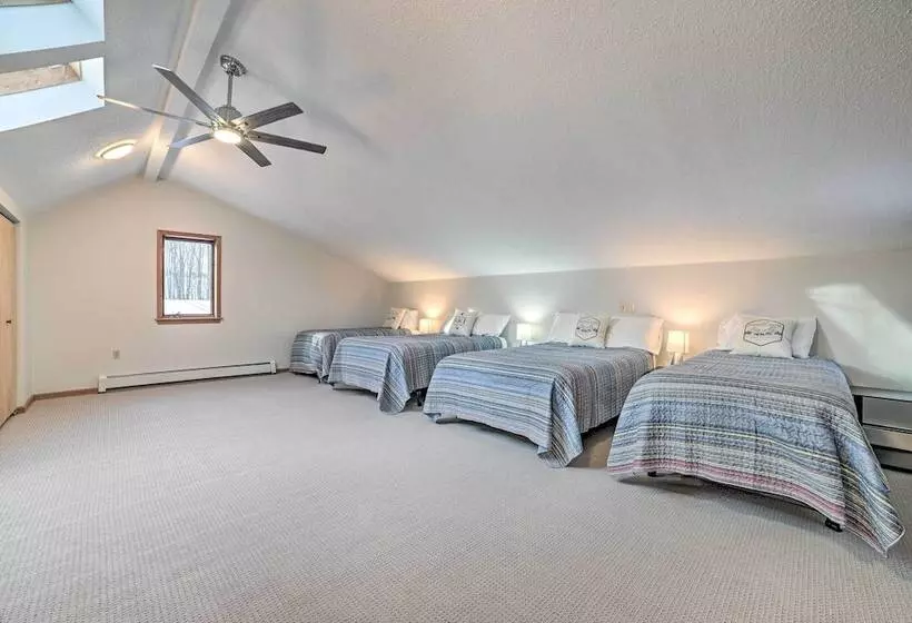 Harbor Springs Home: 1 Mi To Nubs Nob Ski Resort