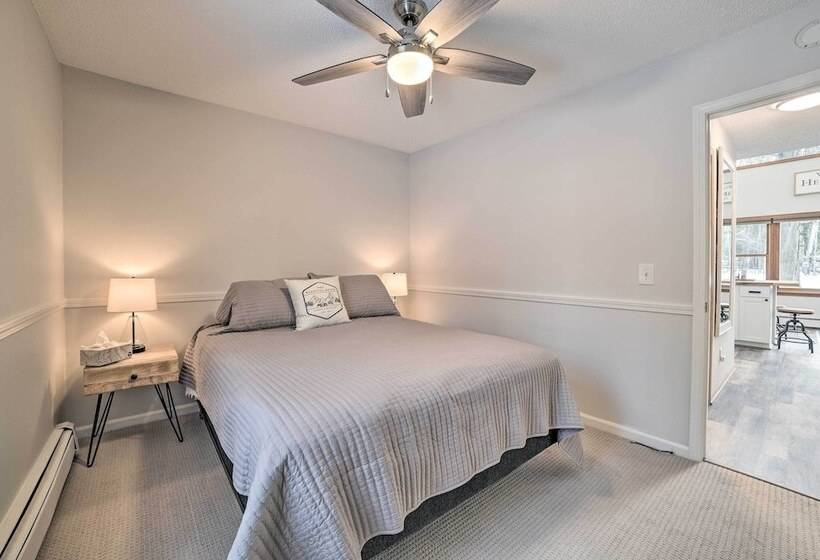 Harbor Springs Home: 1 Mi To Nubs Nob Ski Resort