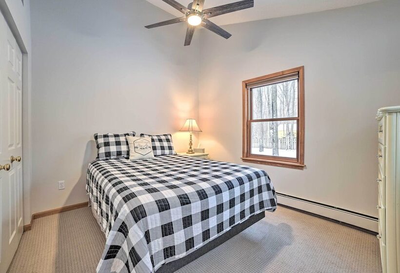 Harbor Springs Home: 1 Mi To Nubs Nob Ski Resort