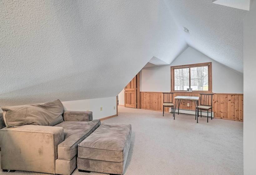 Harbor Springs Home: 1 Mi To Nubs Nob Ski Resort