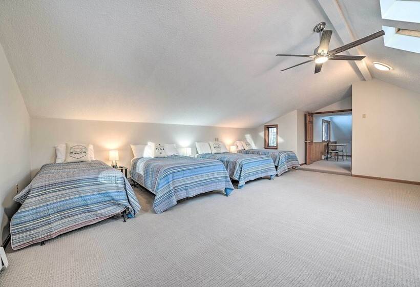 Harbor Springs Home: 1 Mi To Nubs Nob Ski Resort