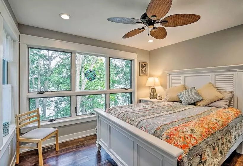 Grand Rapids Area Lakefront House W/ Dock