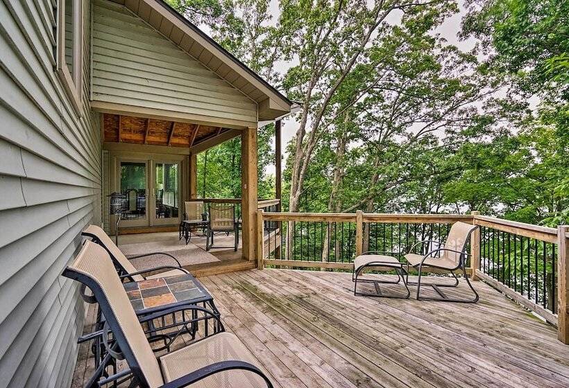 Grand Rapids Area Lakefront House W/ Dock