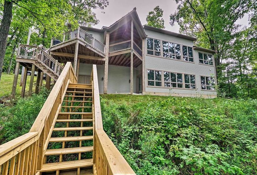 Grand Rapids Area Lakefront House W/ Dock