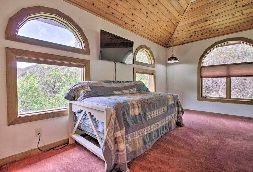 Historic Helena Retreat   Near Dtwn & Mt Helena!