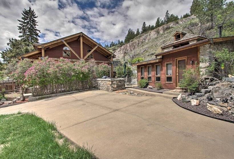 Historic Helena Retreat   Near Dtwn & Mt Helena!