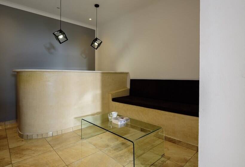 Hôtel Tataki Family