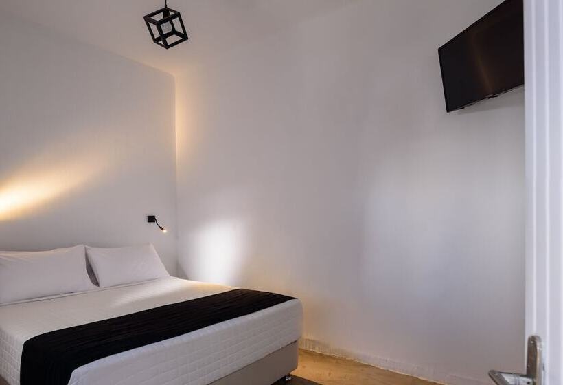 Hôtel Tataki Family