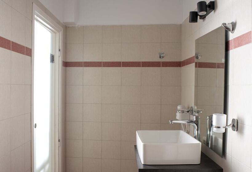 Hôtel Tataki Family