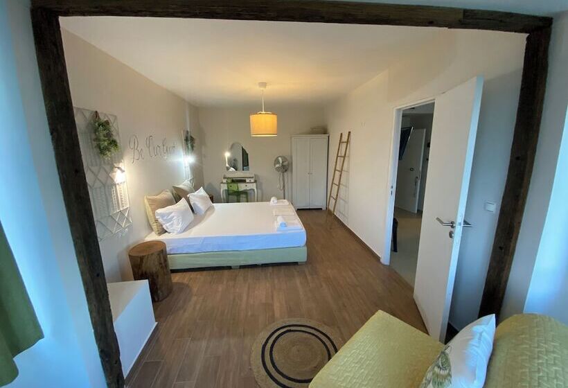 Отель Klio Apartments And Studios