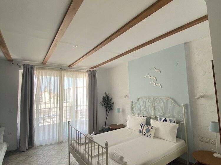 Отель Klio Apartments And Studios