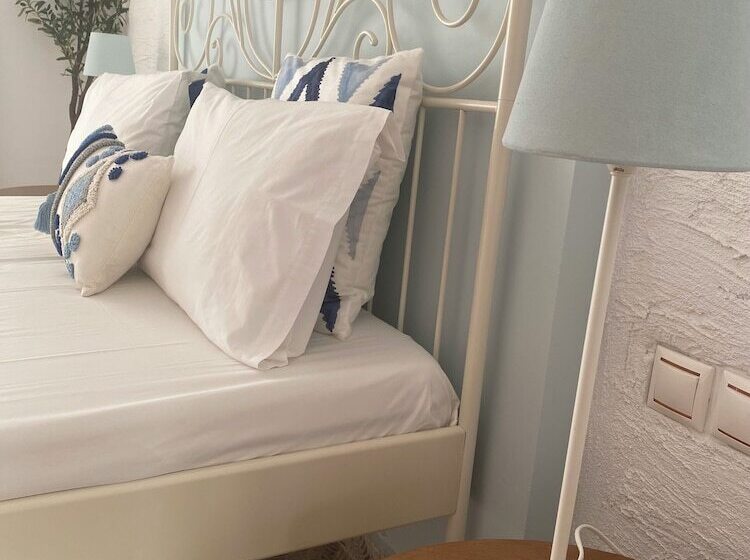 Отель Klio Apartments And Studios