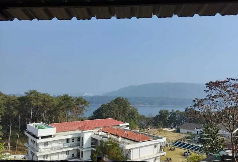 ホテル La Nicholas Dei Da Kine Resort