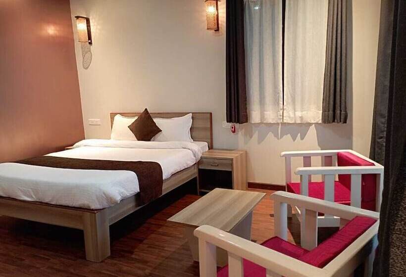 هتل La Nicholas Dei Da Kine Resort