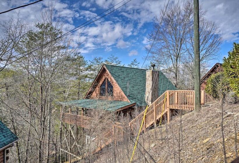 Inviting Sevierville Cabin W/ Deck & Hot Tub!