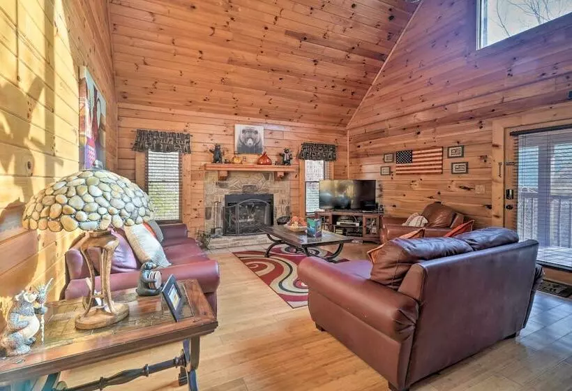 Inviting Sevierville Cabin W/ Deck & Hot Tub!