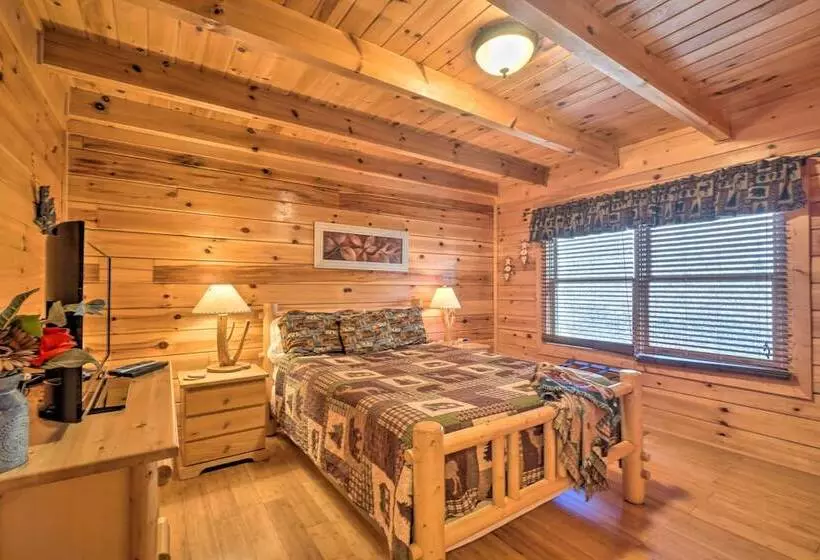 Inviting Sevierville Cabin W/ Deck & Hot Tub!