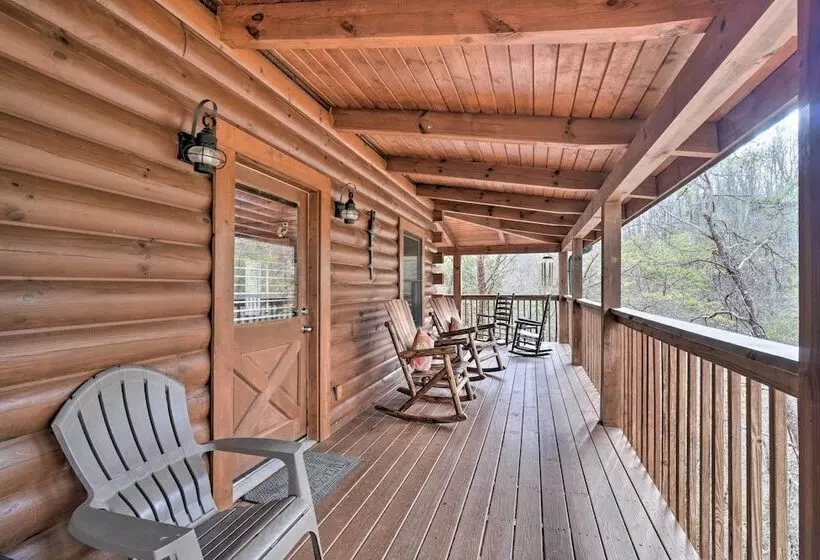 Inviting Sevierville Cabin W/ Deck & Hot Tub!