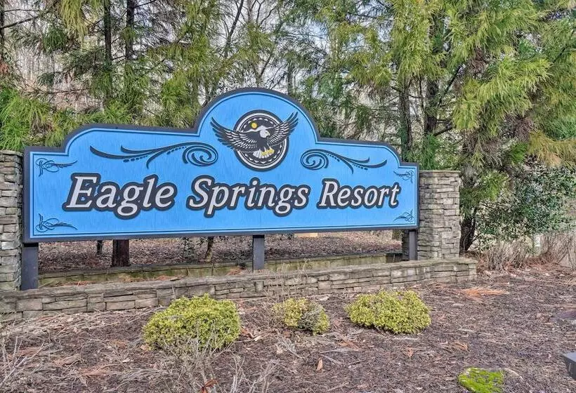 Inviting Sevierville Cabin W/ Deck & Hot Tub!