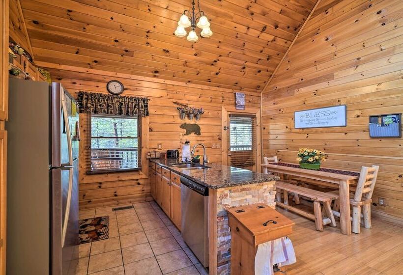 Inviting Sevierville Cabin W/ Deck & Hot Tub!