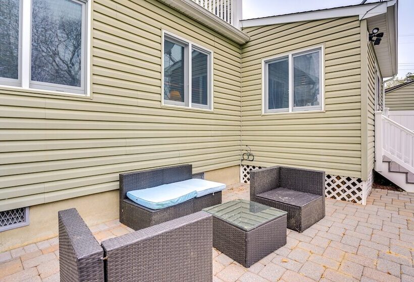 Lovely Ocean Gate Home < 1 Mi To Beach!