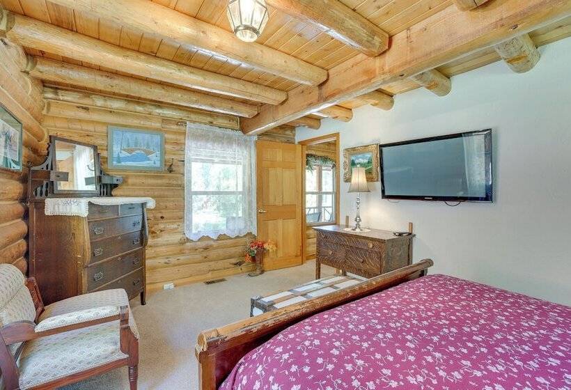 Horse Tours + Wildlife: Boise Ranch Home W/ Pool!