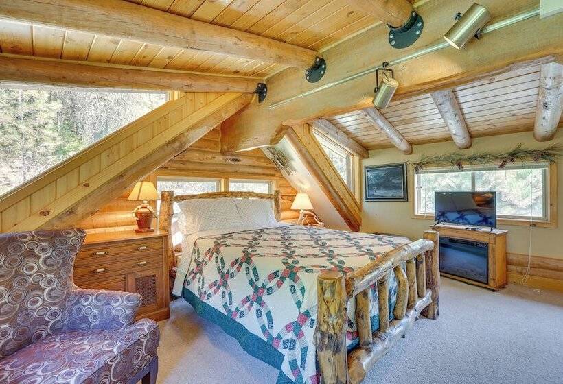 Horse Tours + Wildlife: Boise Ranch Home W/ Pool!