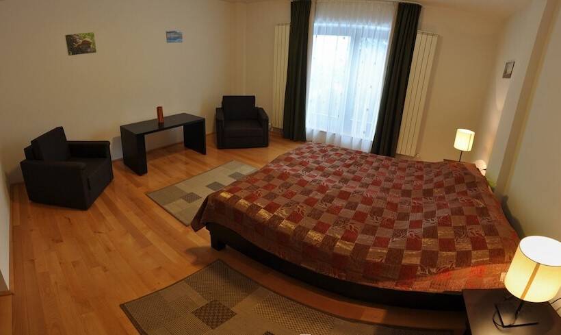 Mountain Rest Pension