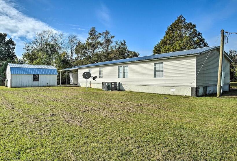 Palatka Hideaway W/ Fireplace & Private Porch