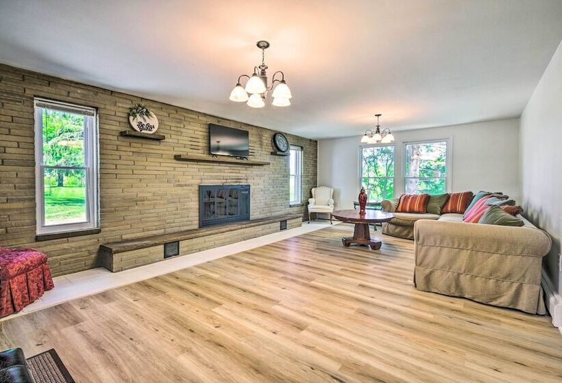 Roomy Montour Falls Retreat W/ Private Pool!