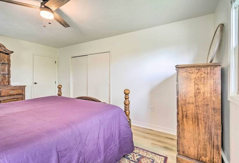 Roomy Montour Falls Retreat W/ Private Pool!