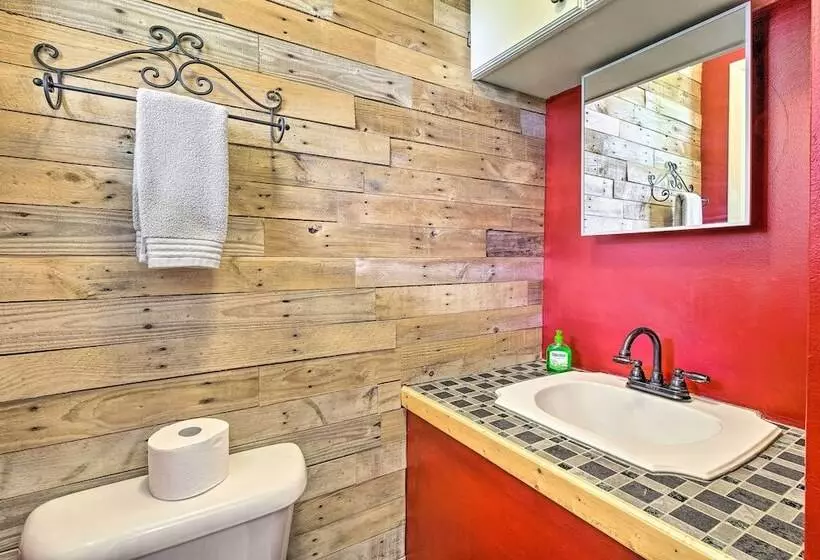 Roomy Montour Falls Retreat W/ Private Pool!