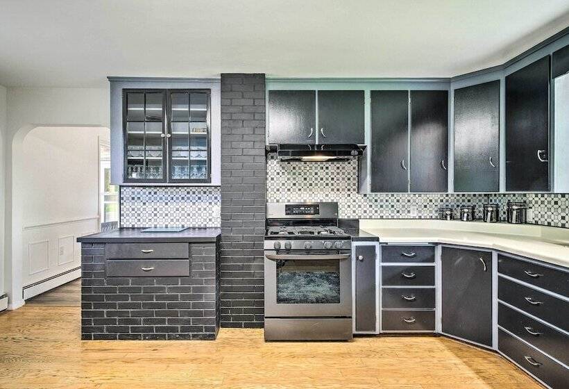 Roomy Montour Falls Retreat W/ Private Pool!