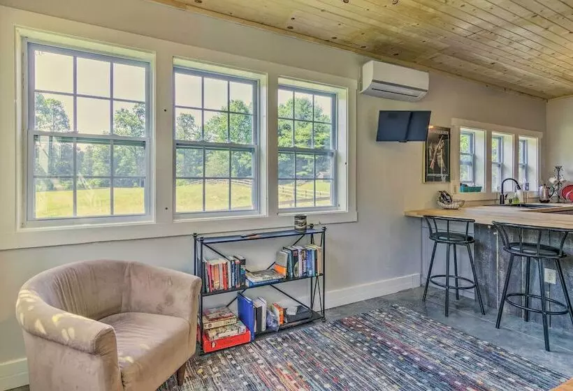 Rustic & Authentic Farm Stay By Dupont Forest!