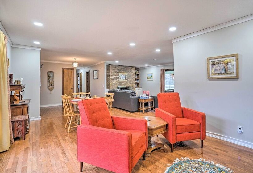 Serene Johnson City Home W/ Mountain Views