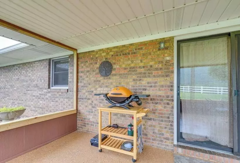 Serene Johnson City Home W/ Mountain Views